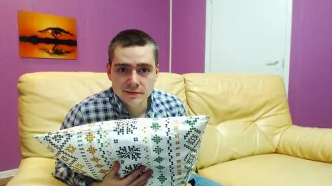 Discover BobHenry VIP show