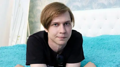 Discover MikeLevis VIP show