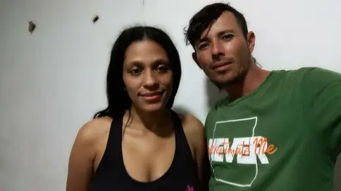 Discover CarolyAndJonathan VIP show