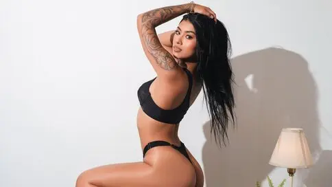 Discover AdrianaKlose VIP show