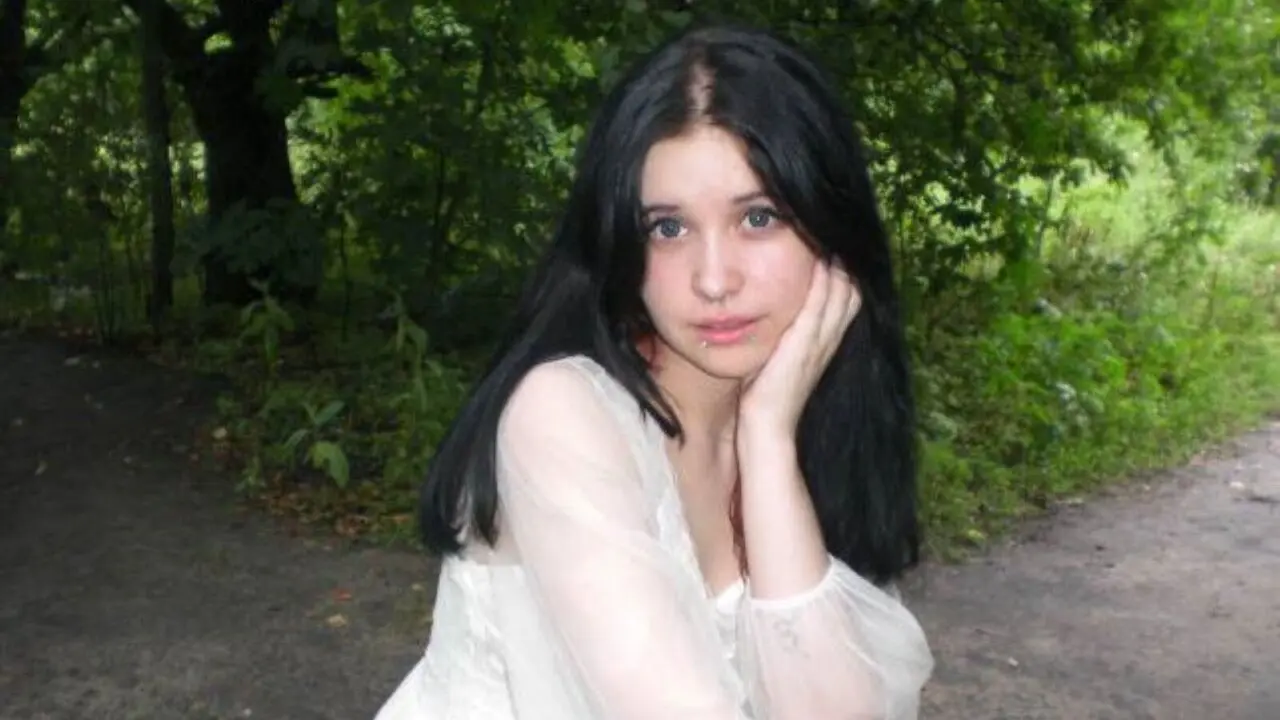 Discover ArielaRotkis VIP show