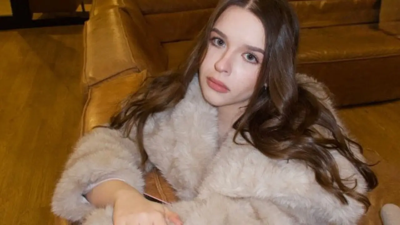 Discover ChariseBoeger VIP show