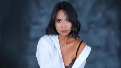 Discover IanaEvans VIP show