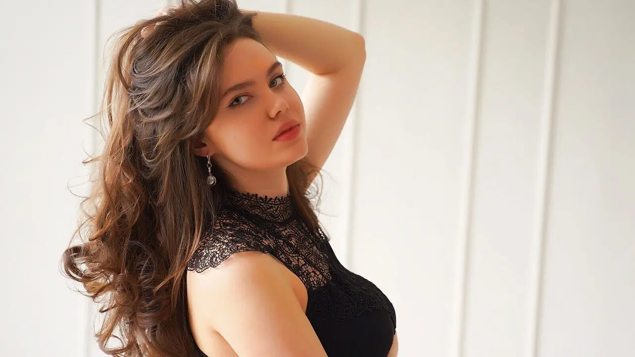 Discover JaneHiltons VIP show