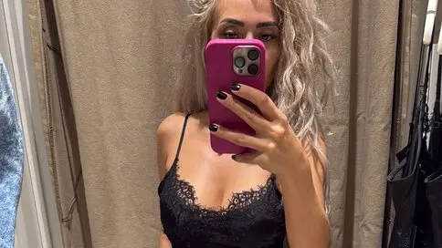 Discover JenniferRein VIP show