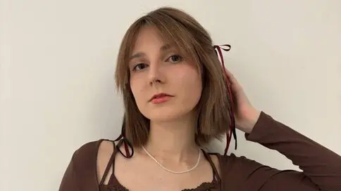 Discover KikaOsterman VIP show