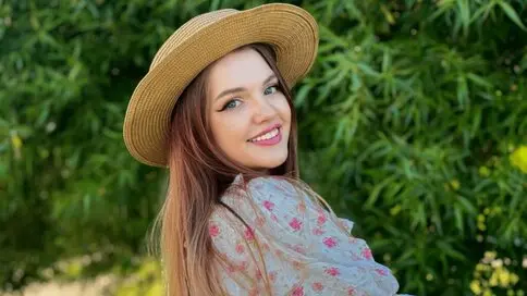 Discover LinaRose VIP show