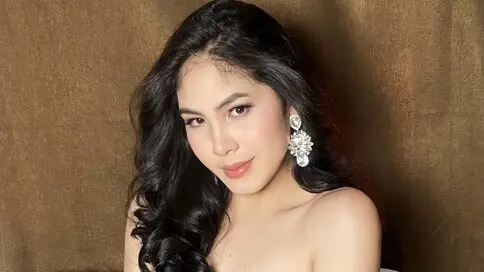 Discover DiannaMiles VIP show