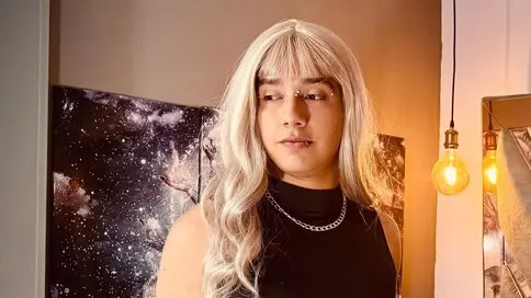 Discover EisaNoir VIP show